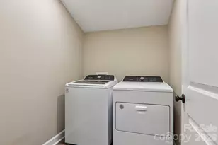 111 W Crawford St, Landrum, SC 29356 - Photo 18