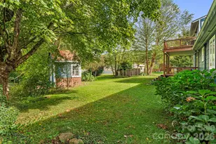 25 Pinewood Dr, Waynesville, NC 28786 - Photo 32