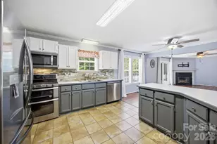 470 Westen Acres Dr, Kannapolis, NC 28081 - Photo 2
