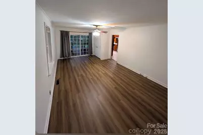 6210 Grove Park Boulevard, Charlotte, NC 28215 - Photo 6