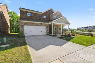 5109 Kinsbridge Dr, Mint Hill, NC 28227 - Photo 2