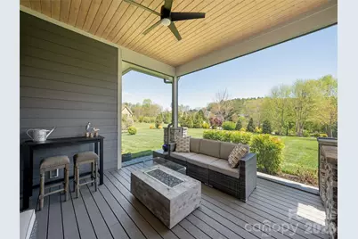 90 Drummond Circle, Hendersonville, NC 28791 - Photo 12