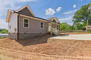 109 Short St, Granite Falls, NC 28630 - Photo 2