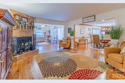 819 Chesterfield Circle SW, Lenoir, NC 28645 - Photo 22