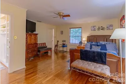 819 Chesterfield Circle SW, Lenoir, NC 28645 - Photo 36