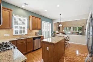10469 Scotland Ave, Fort Mill, SC 29707 - Photo 6