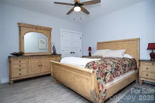 2371 W Paradise Harbor Dr, Connelly Springs, NC 28612 - Photo 28