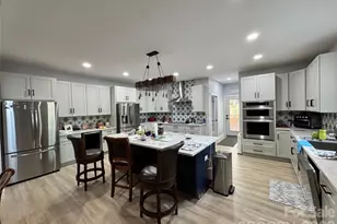 2371 W Paradise Harbor Dr, Connelly Springs, NC 28612 - Photo 10