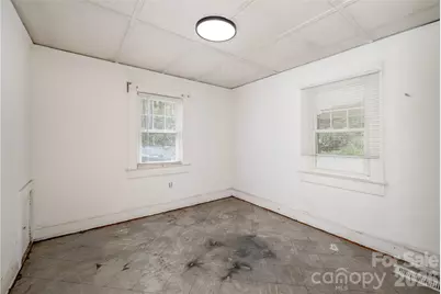 603 Halsbury Avenue, Hendersonville, NC 28791 - Photo 12