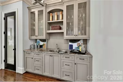 808 Huntington Park Drive, Charlotte, NC 28211 - Photo 10