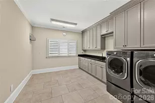 808 Huntington Park Dr, Charlotte, NC 28211 - Photo 32