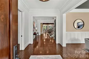 808 Huntington Park Dr, Charlotte, NC 28211 - Photo 6