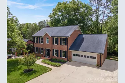 134 31st Avenue Court NE, Hickory, NC 28601 - Photo 1