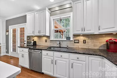 12532 Overlook Mountain Drive, Charlotte, NC 28216 - Photo 16