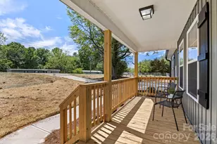 320 Sharon Rd, York, SC 29745 - Photo 6