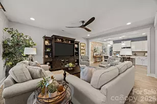 927 Canopy Fls Ln, York, SC 29745 - Photo 10