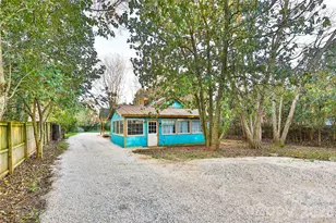 221 Pineville-Matthews Rd, Matthews, NC 28105 - Photo 22