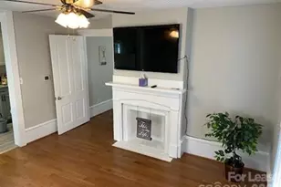 223 E Glendale Ave, Mount Holly, NC 28120 - Photo 2