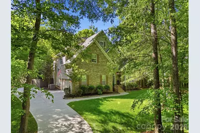 734 Lynnwood Farms Drive, Fort Mill, SC 29715 - Photo 2