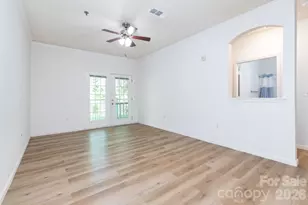 400 Vista Lake Dr, Candler, NC 28715 - Photo 8