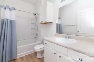 400 Vista Lake Dr, Candler, NC 28715 - Photo 10