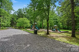 9101 Hinson Dr, Matthews, NC 28105 - Photo 28