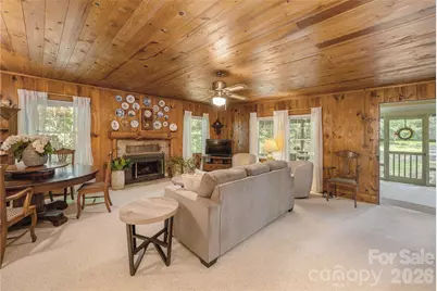 10844 Greenville Highway, Cedar Mountain, NC 28718 - Photo 12