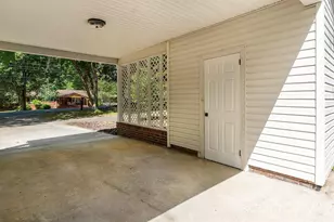137 Birchwood Dr, Charlotte, NC 28214 - Photo 22