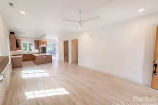 1609 Richland Dr, Charlotte, NC 28205 - Photo 6