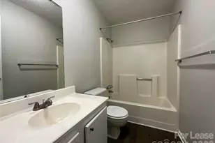 304 Palm St, Shelby, NC 28150 - Photo 8