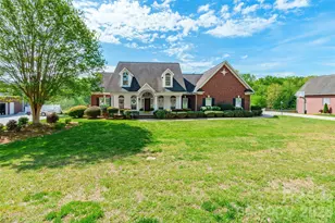 122 Upper Oak Dr, Statesville, NC 28625 - Photo 4