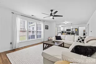 9746 Holly Park Dr, Charlotte, NC 28214 - Photo 22