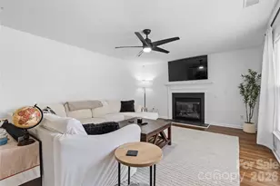 9746 Holly Park Dr, Charlotte, NC 28214 - Photo 8