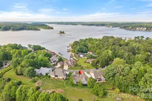 934 Lake Club Dr, Rock Hill, SC 29732 - Photo 2