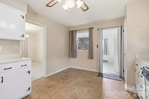 22 Carjen Ave, Asheville, NC 28804 - Photo 12