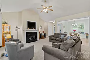 112 Chestnut Ln, Hendersonville, NC 28792 - Photo 8