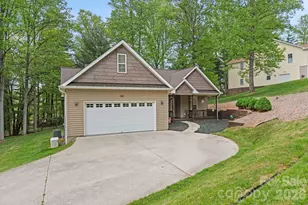 112 Chestnut Ln, Hendersonville, NC 28792 - Photo 4