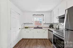 4820 Charleston Dr, Charlotte, NC 28212 - Photo 8