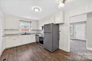 4820 Charleston Dr, Charlotte, NC 28212 - Photo 10