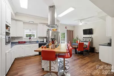 286 Battleground Road, Grover, NC 28073 - Photo 12