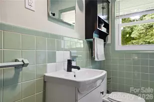 605 W 19th Ave, Gastonia, NC 28052 - Photo 24