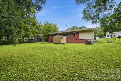605 W 19th Avenue, Gastonia, NC 28052 - Photo 30