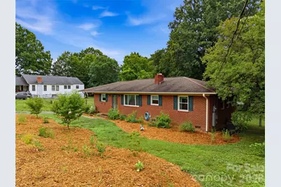 605 W 19th Avenue, Gastonia, NC 28052 - Photo 6
