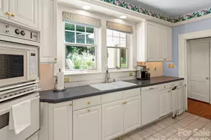 19 Blackwood Rd, Asheville, NC 28804 - Photo 20