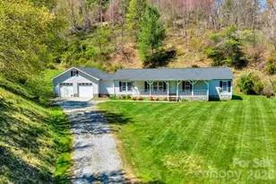 228 Vilas Overlook Dr, Vilas, NC 28692 - Photo 2