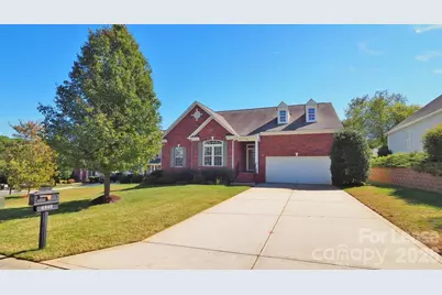 6860 Lakecrest Court, Denver, NC 28037 - Photo 2