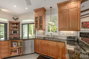 797 Lake Club Dr, Nebo, NC 28761 - Photo 10