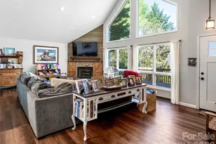 15 Tiffany Ln, Asheville, NC 28804 - Photo 8