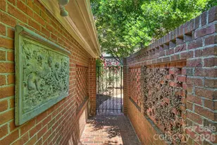 2320 Selwyn Ave, Charlotte, NC 28207 - Photo 42