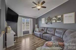 4240 Hickory Nut Ridge Rd, Hudson, NC 28638 - Photo 10
